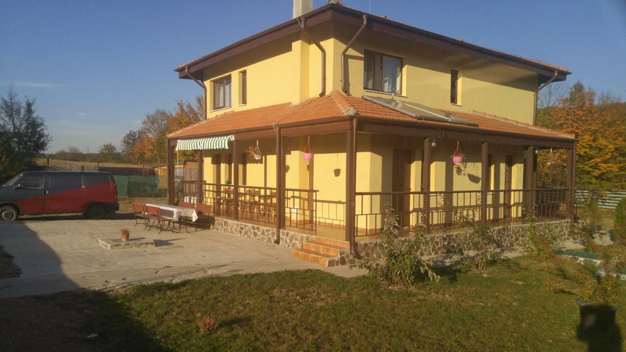 Pensiunea Casa Vanatorului Hotel Oteleni ภายนอก รูปภาพ